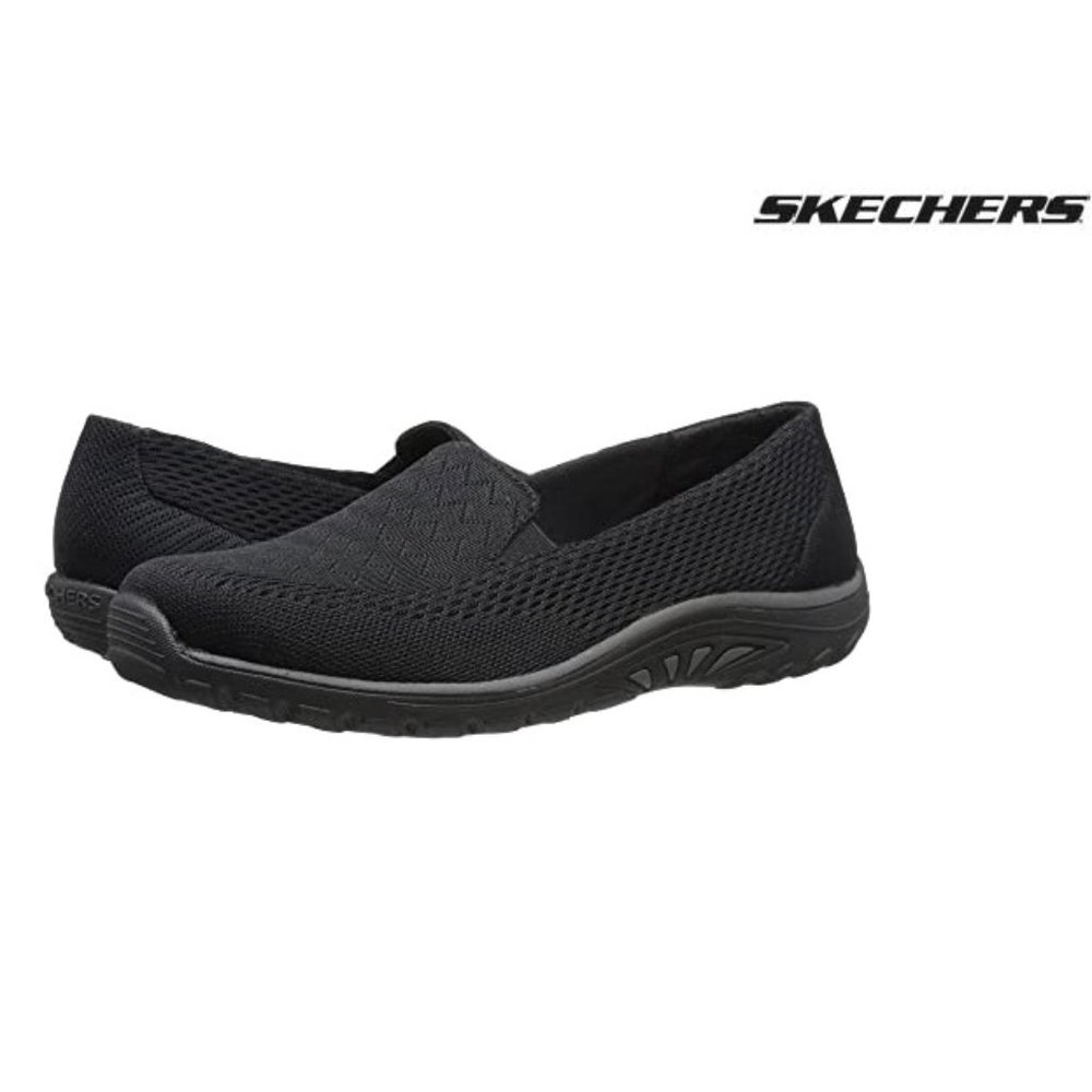 🆕 ✨Skechers Relaxed Fit Slip On Shoes (blck 8.5) - Picture 1 of 5